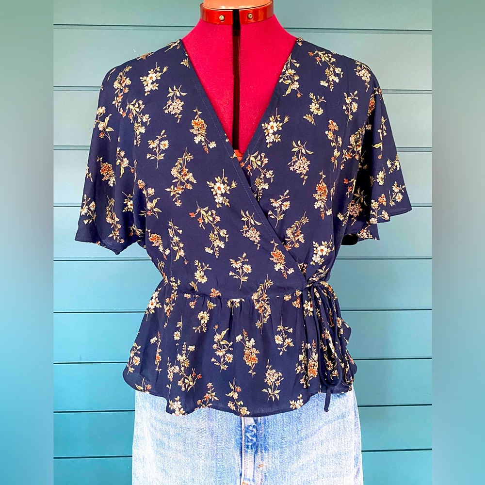 Floral wrap top